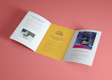 Download Free Brochure Psd Mockups Graphberry Com